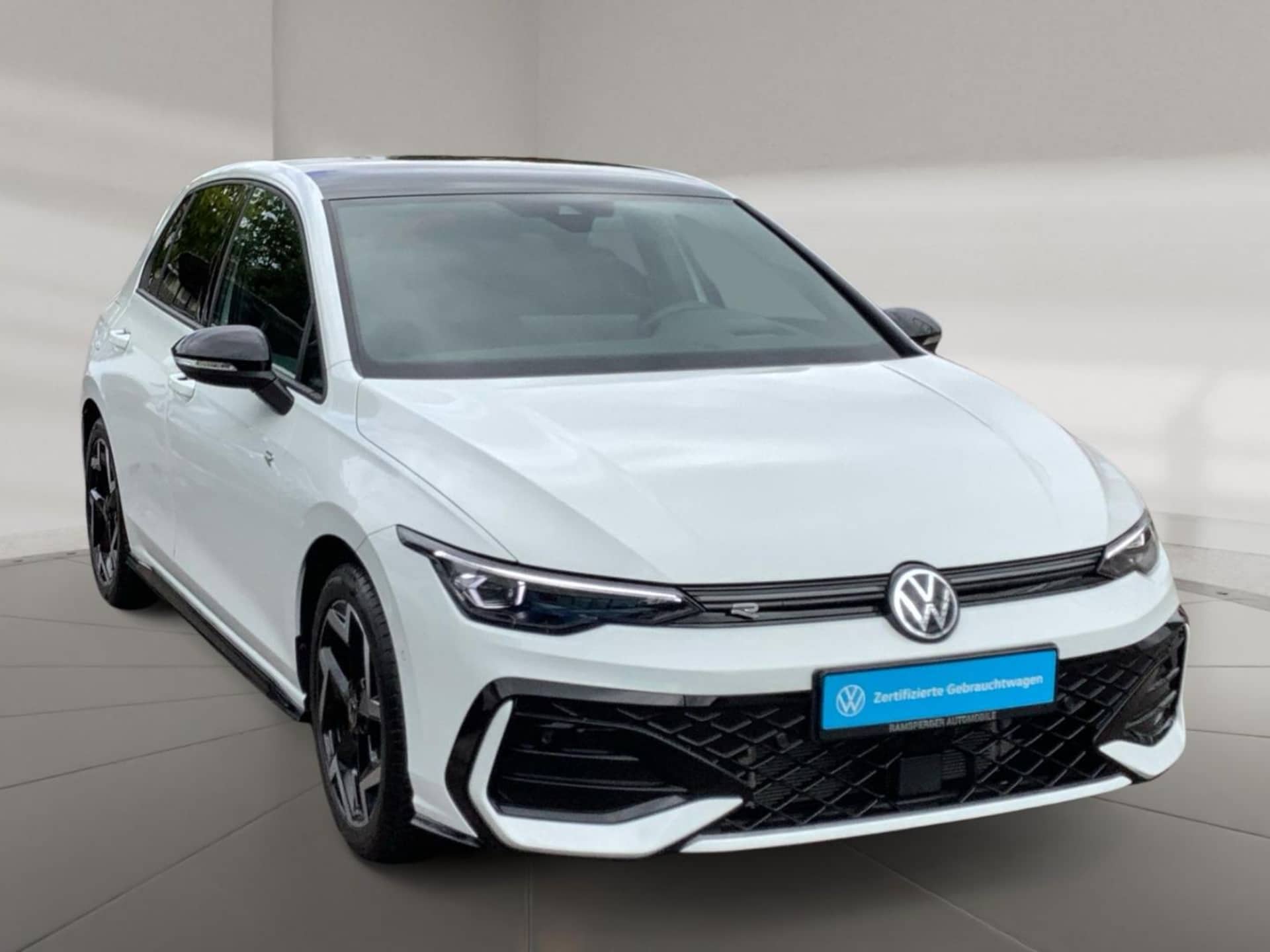 Volkswagen Golf R-Line