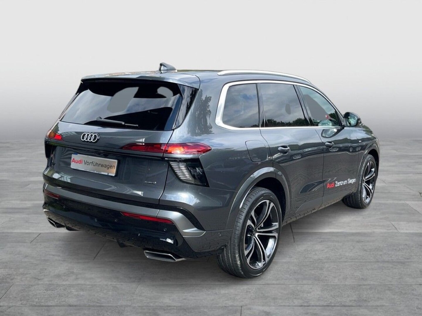 Bild über Audi Q7 SUV TDI quattro 220 kW tiptronic - für weitere Informationen kontaktieren Sie den Audi Partner