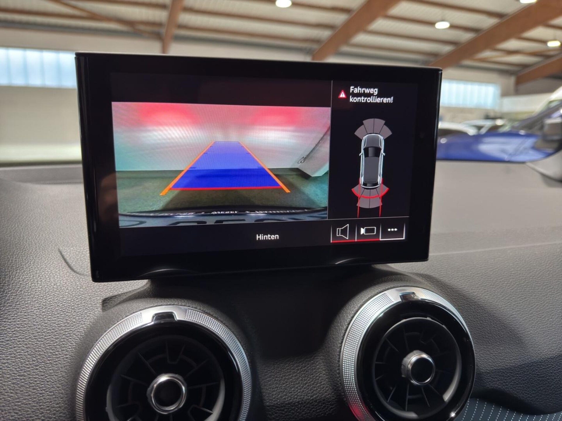 Audi Q2 S line