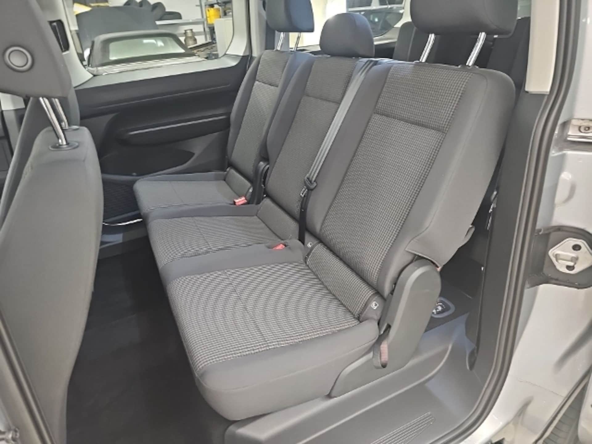 Volkswagen Caddy Maxi Basis-Modell