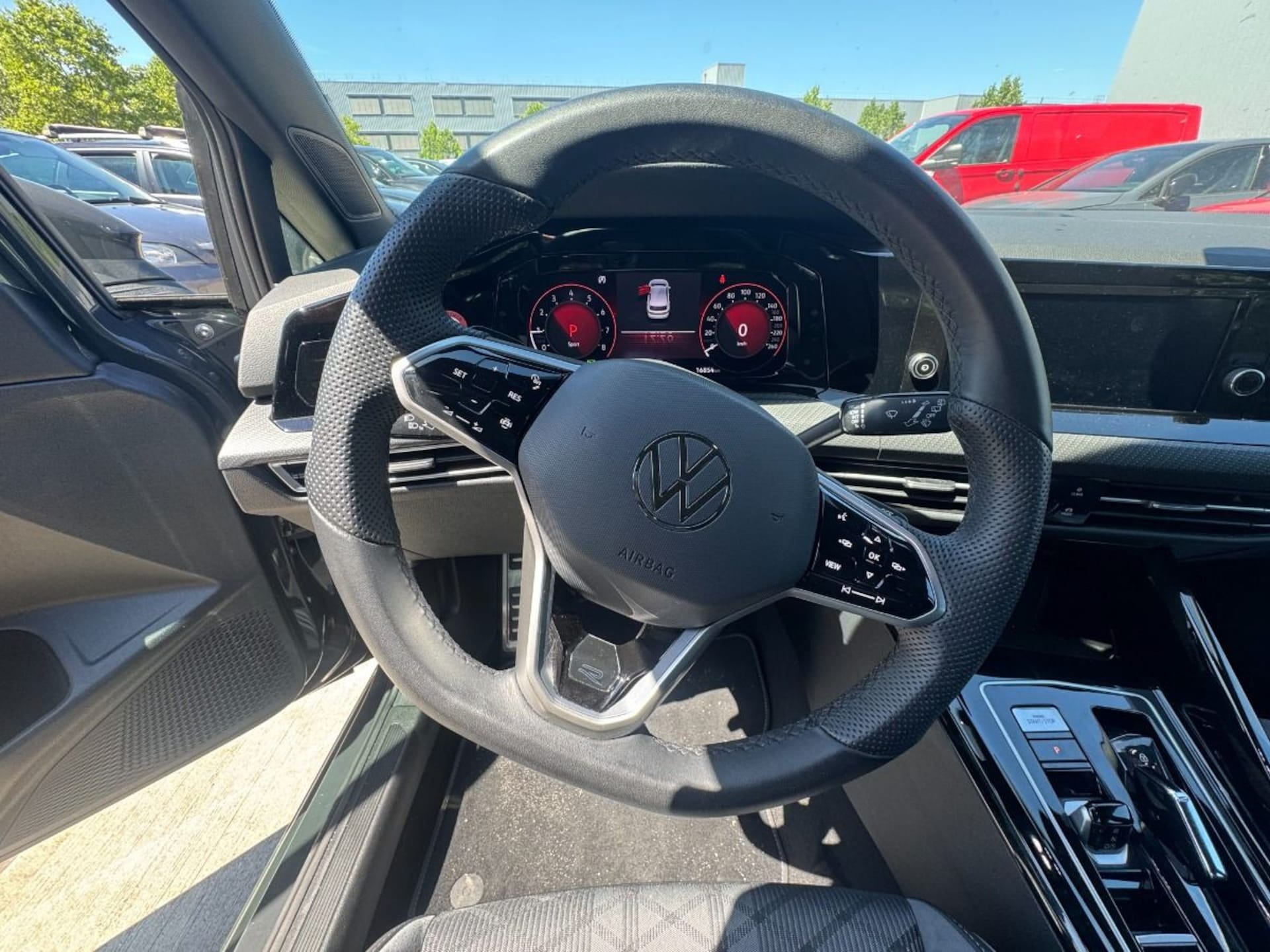 Volkswagen Golf R-Line