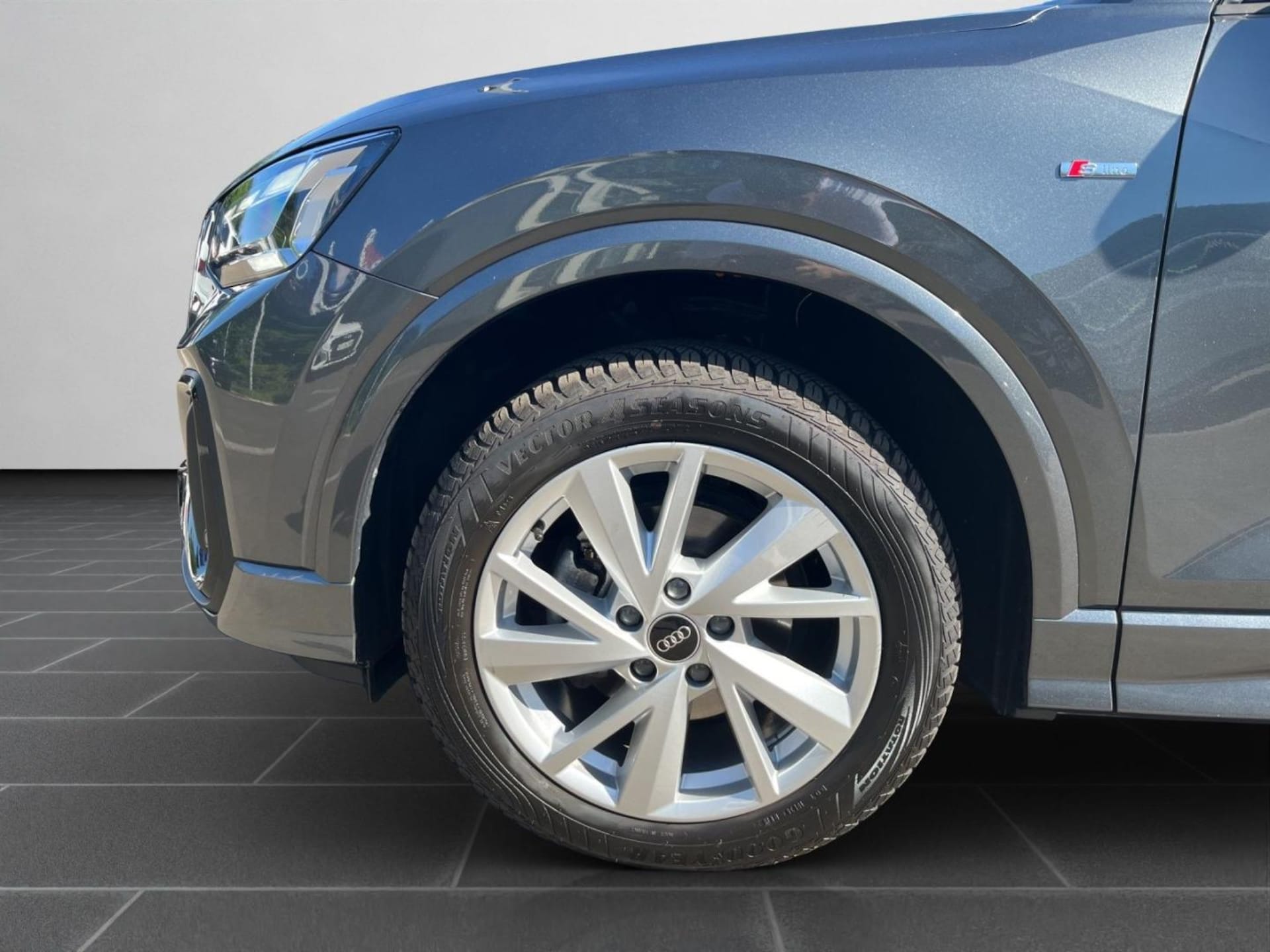 Audi Q2 S line