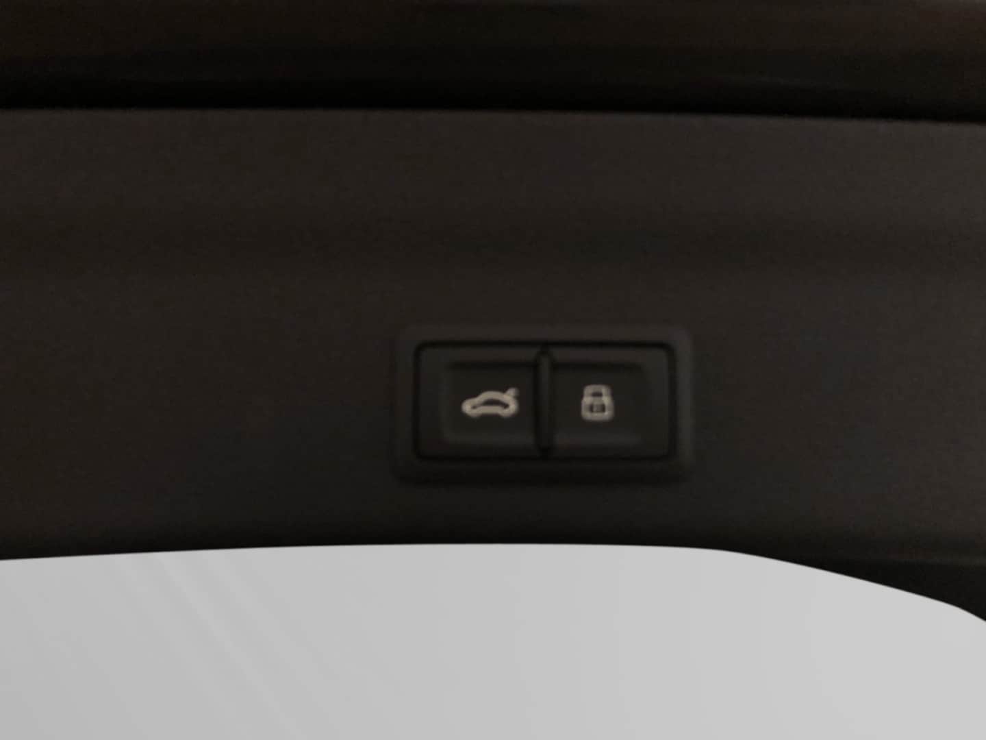 Bild über Audi RS 6 Avant TFSI quattro tiptronic - für weitere Informationen kontaktieren Sie den Audi Partner