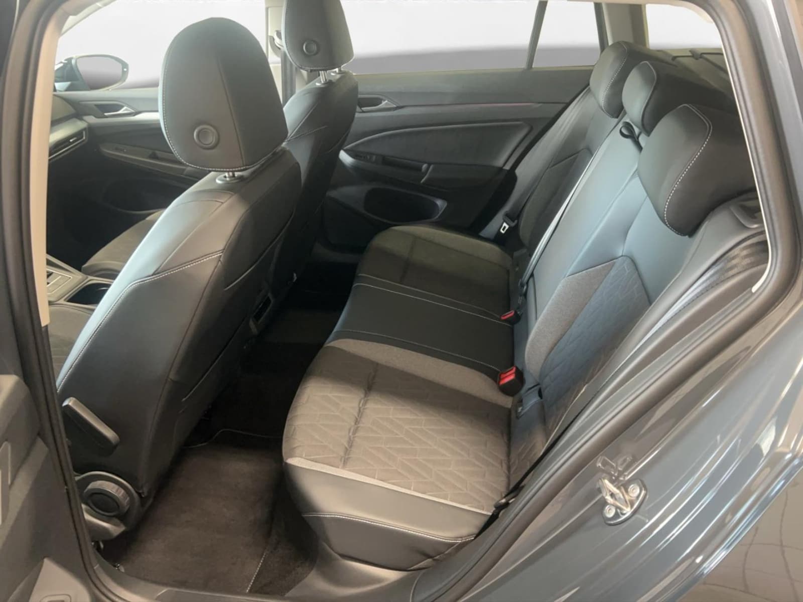 Volkswagen Golf Variant – Bild 11