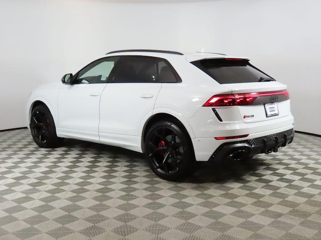 2026 Audi RS Q8 SUV performance