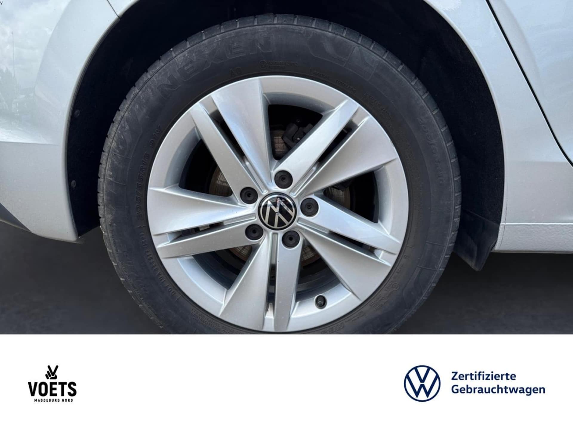 Volkswagen Golf Life