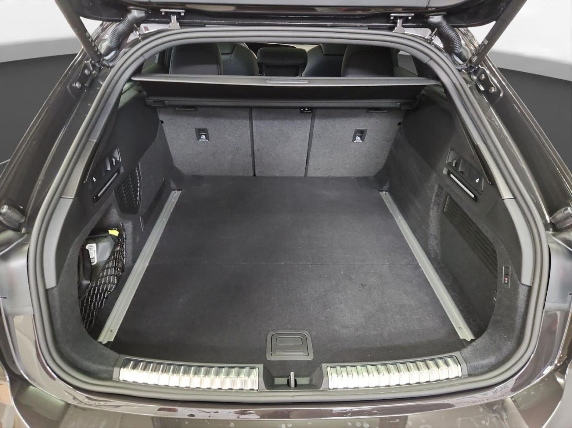 Audi A6 Avant edition one