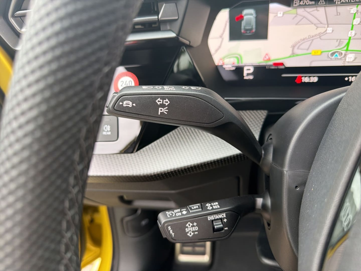 Bild über Audi RS 3 Sportback TFSI quattro 294 kW S tronic - für weitere Informationen kontaktieren Sie den Audi Partner
