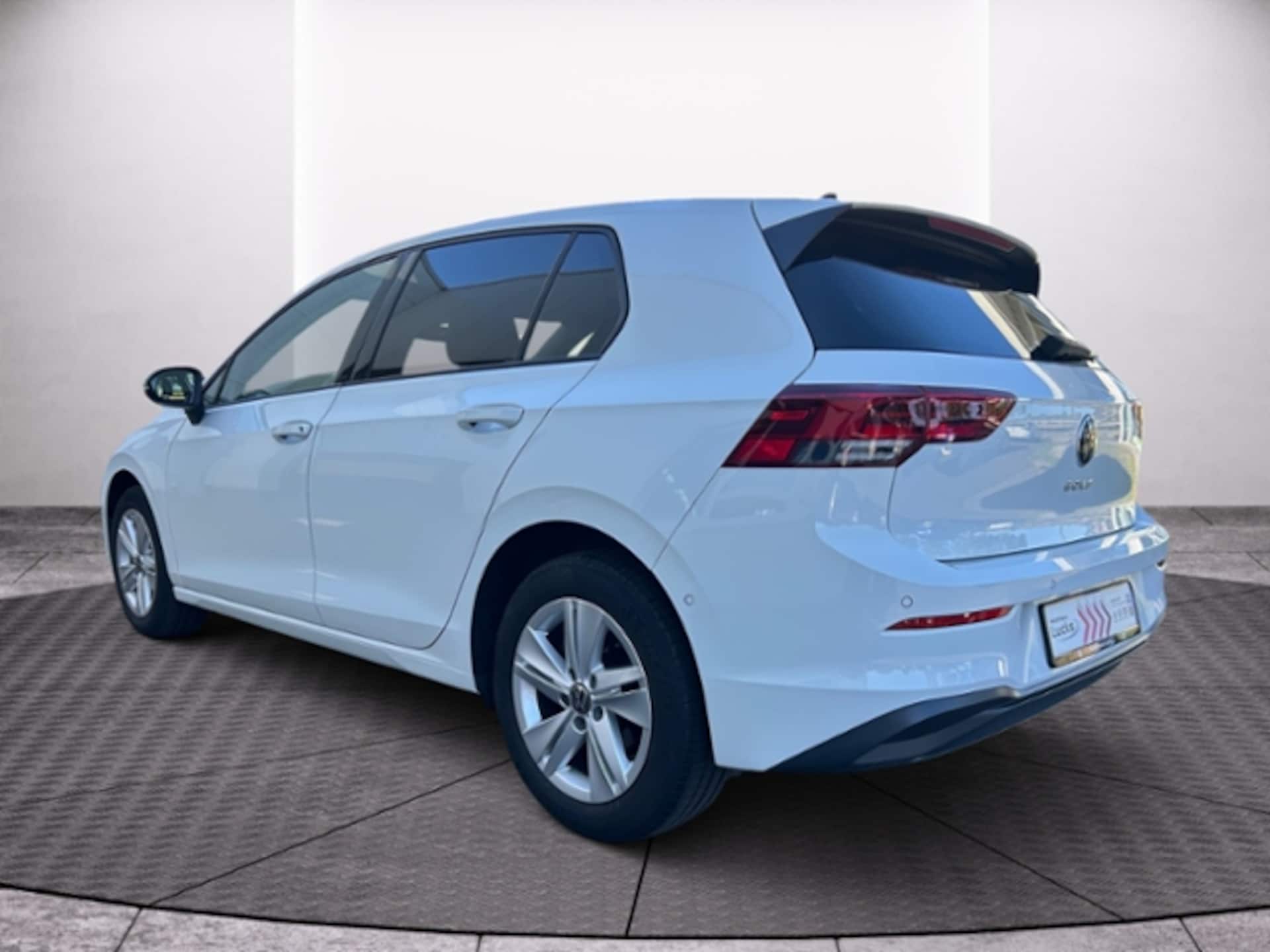 Volkswagen Golf Life