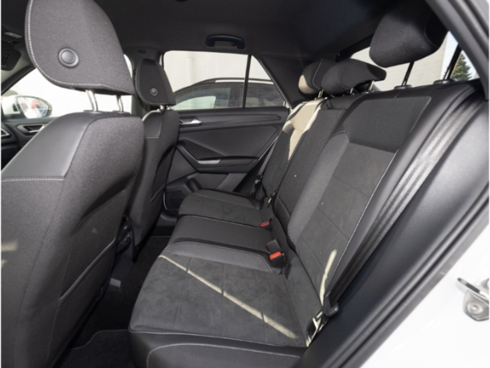 Volkswagen T-Roc – Bild 13
