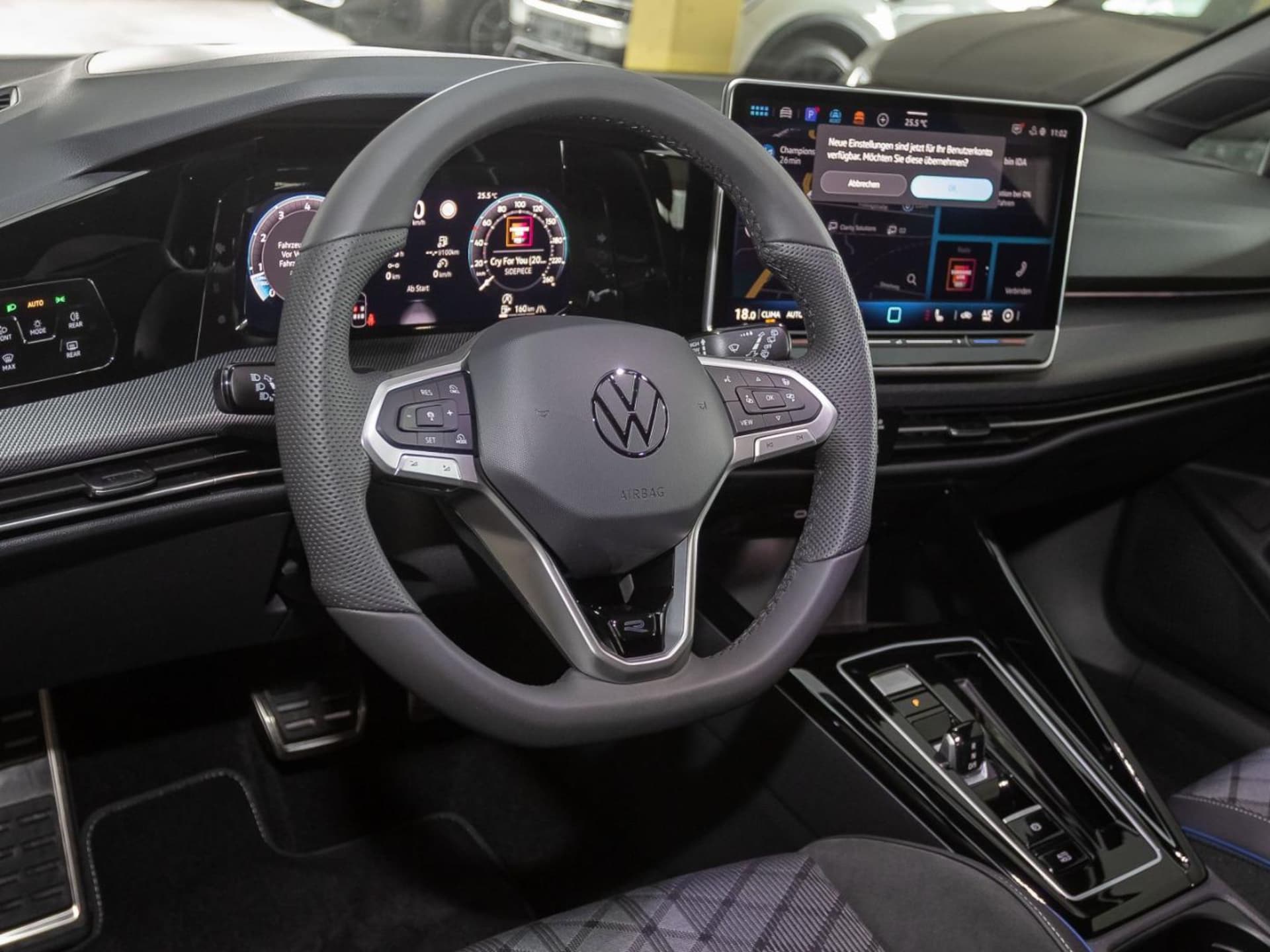 Volkswagen Golf R-Line