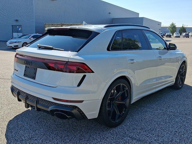 2026 Audi RS Q8 SUV performance