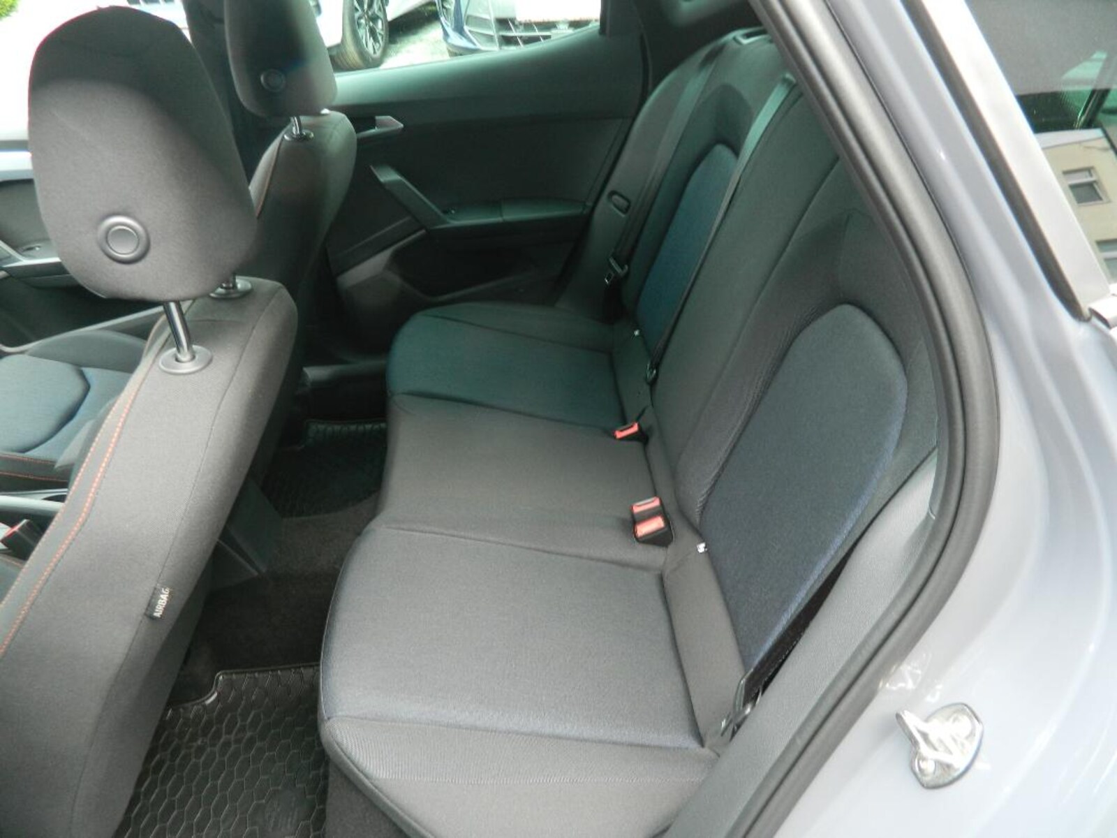 SEAT Arona – Bild 13