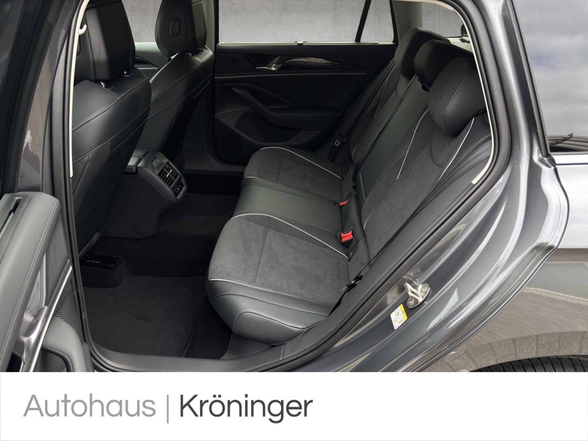 Volkswagen Passat Business