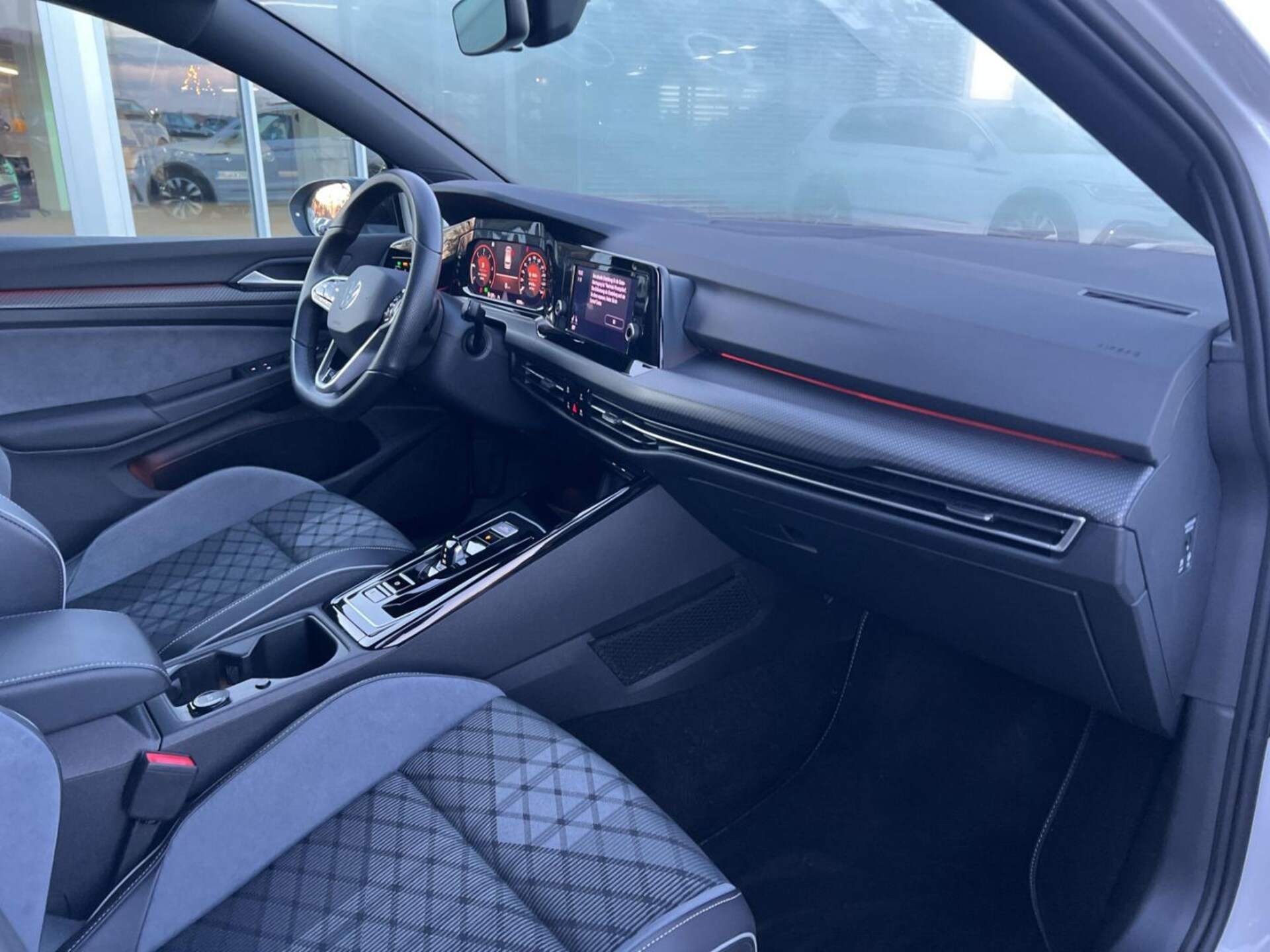 Volkswagen Golf Variant R-Line