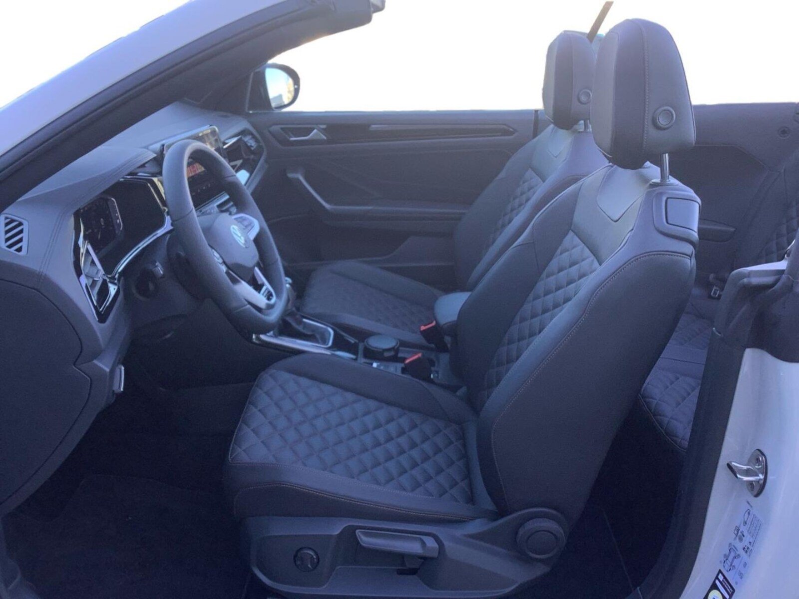 Volkswagen T-Roc Cabriolet – Bild 8
