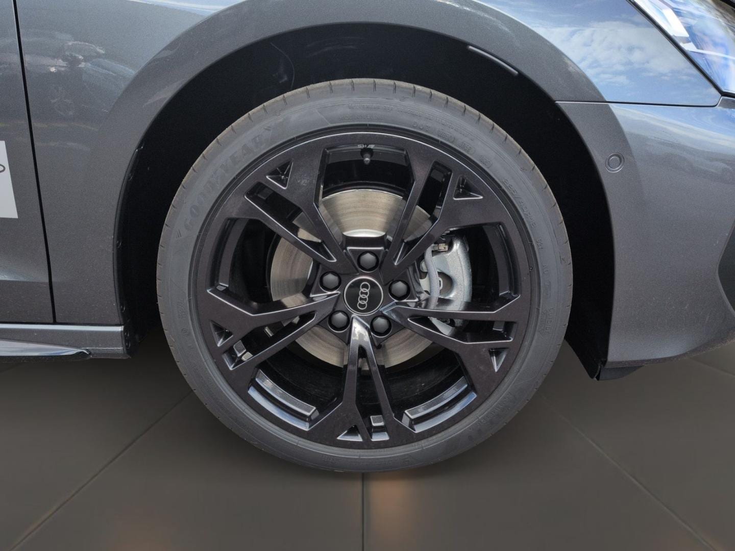 Bild über Audi A3 Sportback TFSI e S line 40 TFSI e S tronic - für weitere Informationen kontaktieren Sie den Audi Partner
