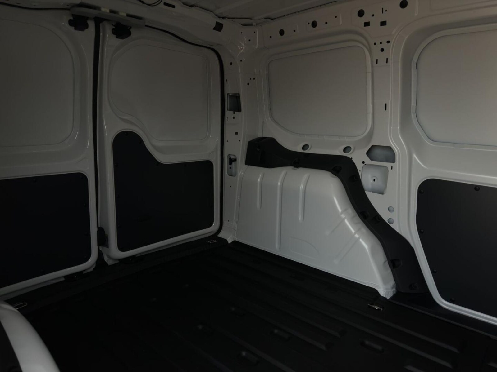 Volkswagen Caddy Cargo – Bild 8