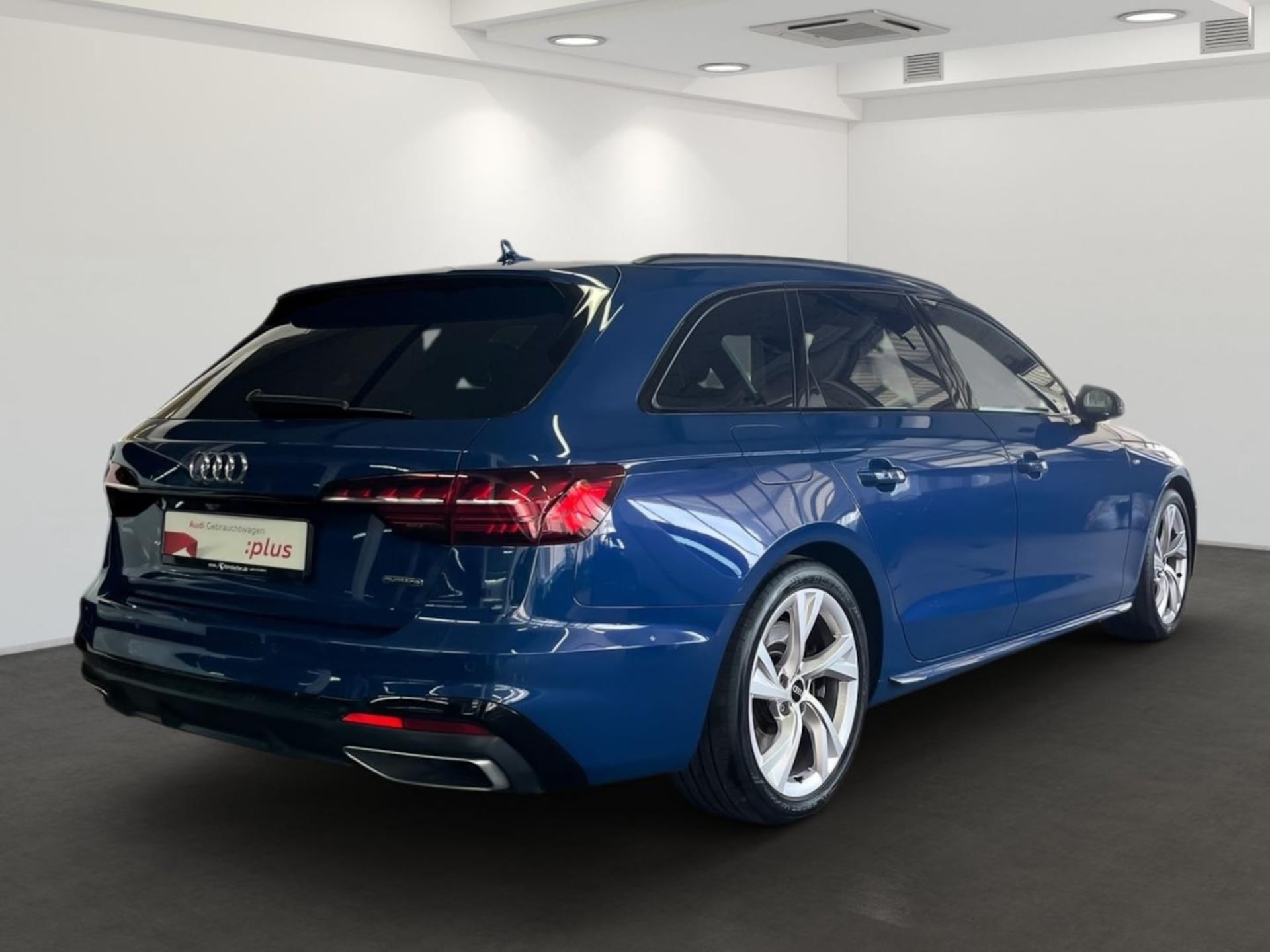 Audi A4 Avant S line