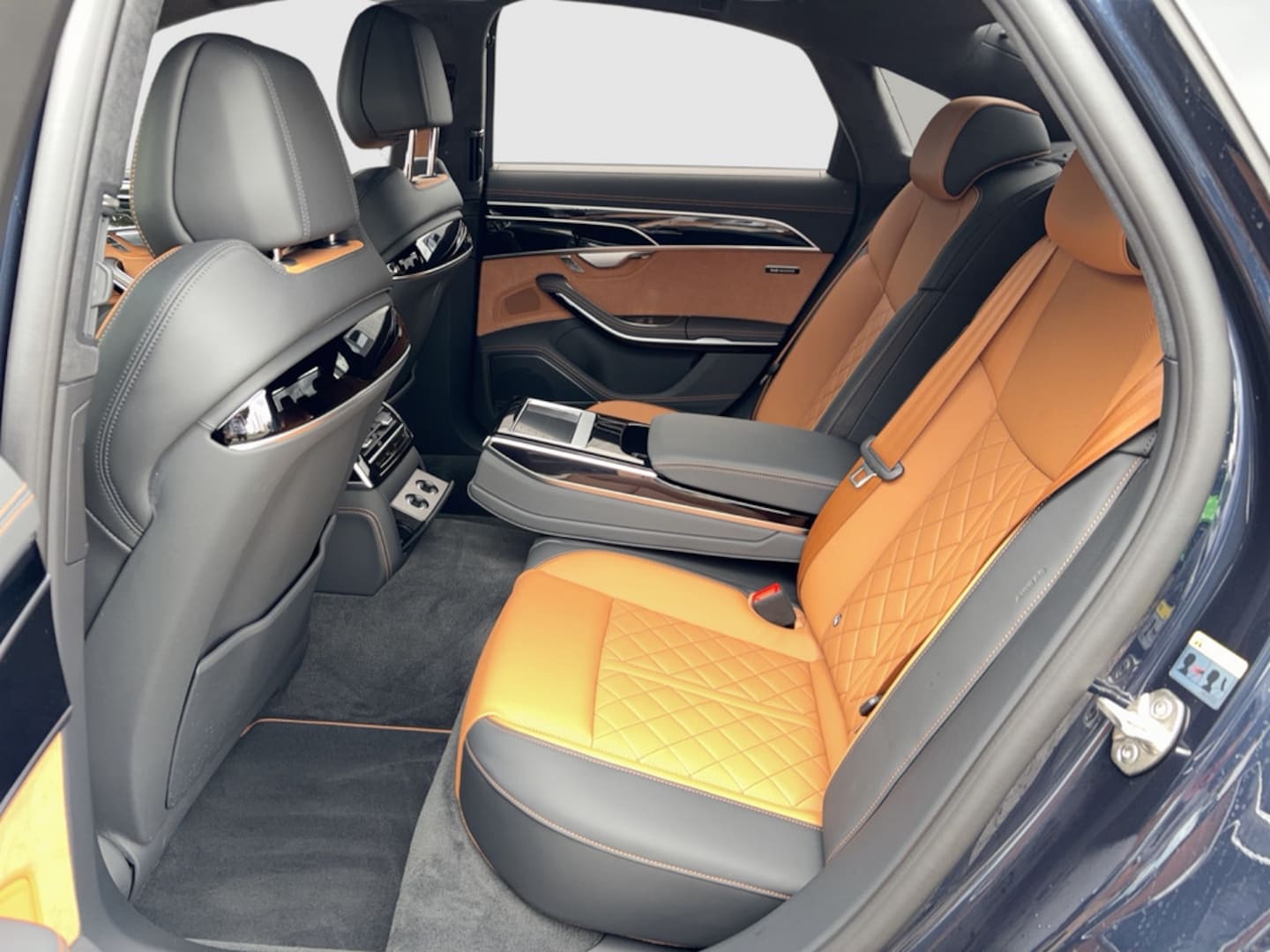 Bild über Audi A8 60 TFSI quattro tiptronic - für weitere Informationen kontaktieren Sie den Audi Partner