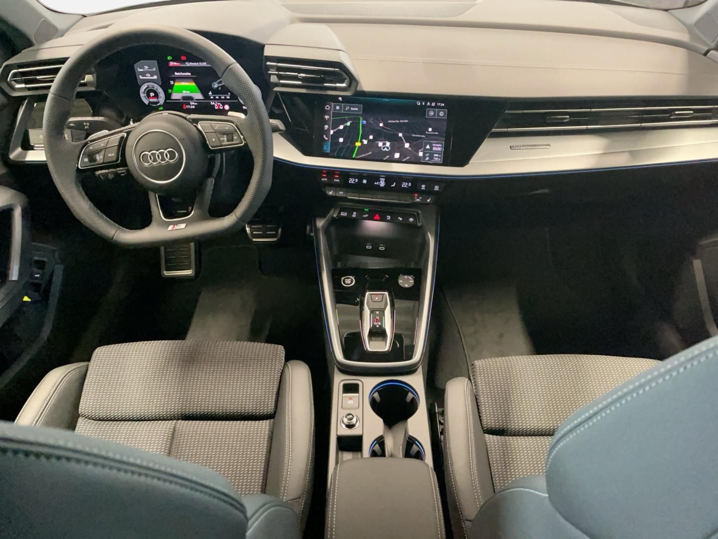 Bild über Audi A3 Sportback TFSI e TFSI e 200 kW S tronic - für weitere Informationen kontaktieren Sie den Audi Partner