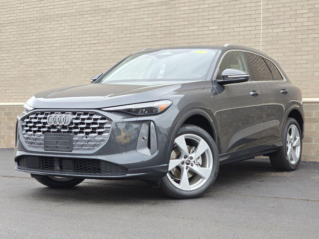 2025 Audi Q5 40 Premium Plus's photo
