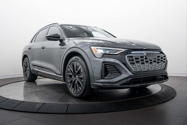 2024 Audi Q8 e-tron