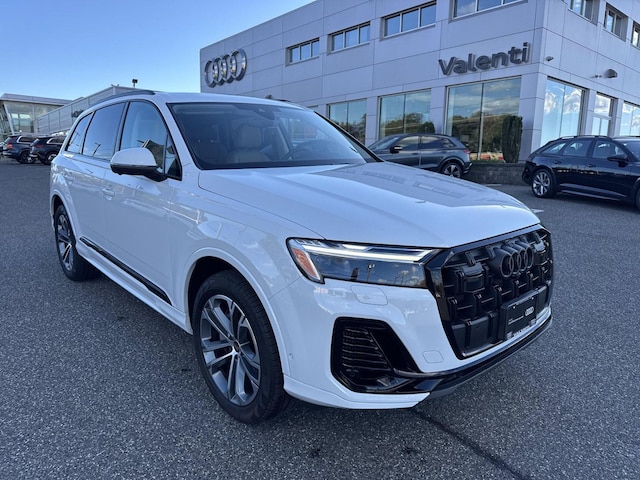 2026 Audi Q7 Premium