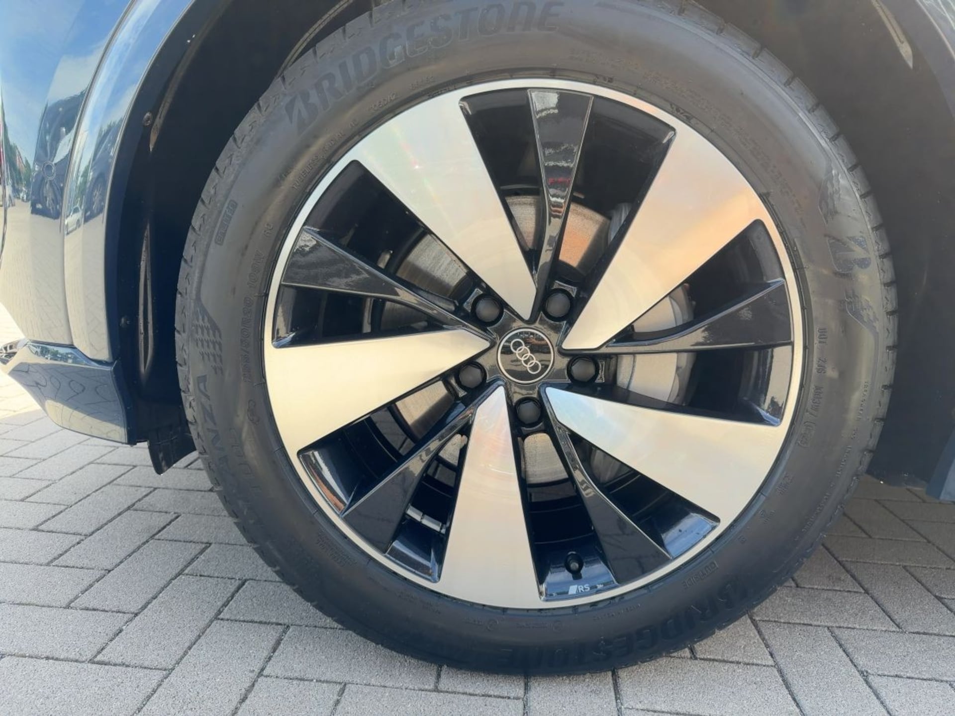 Audi Q6 SUV e-tron