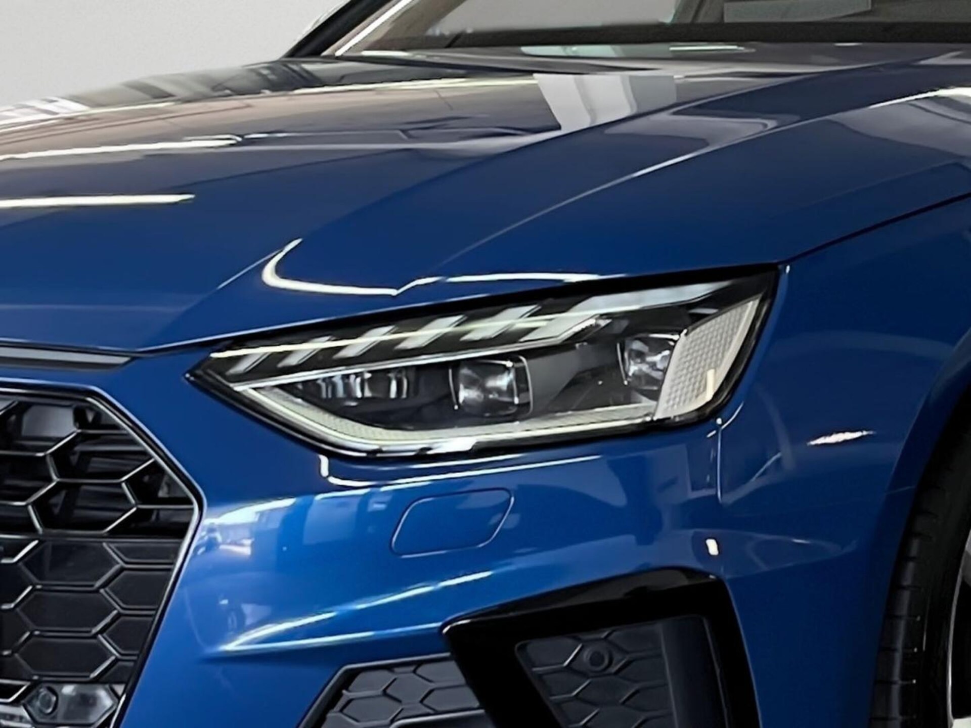 Audi A4 Avant S line