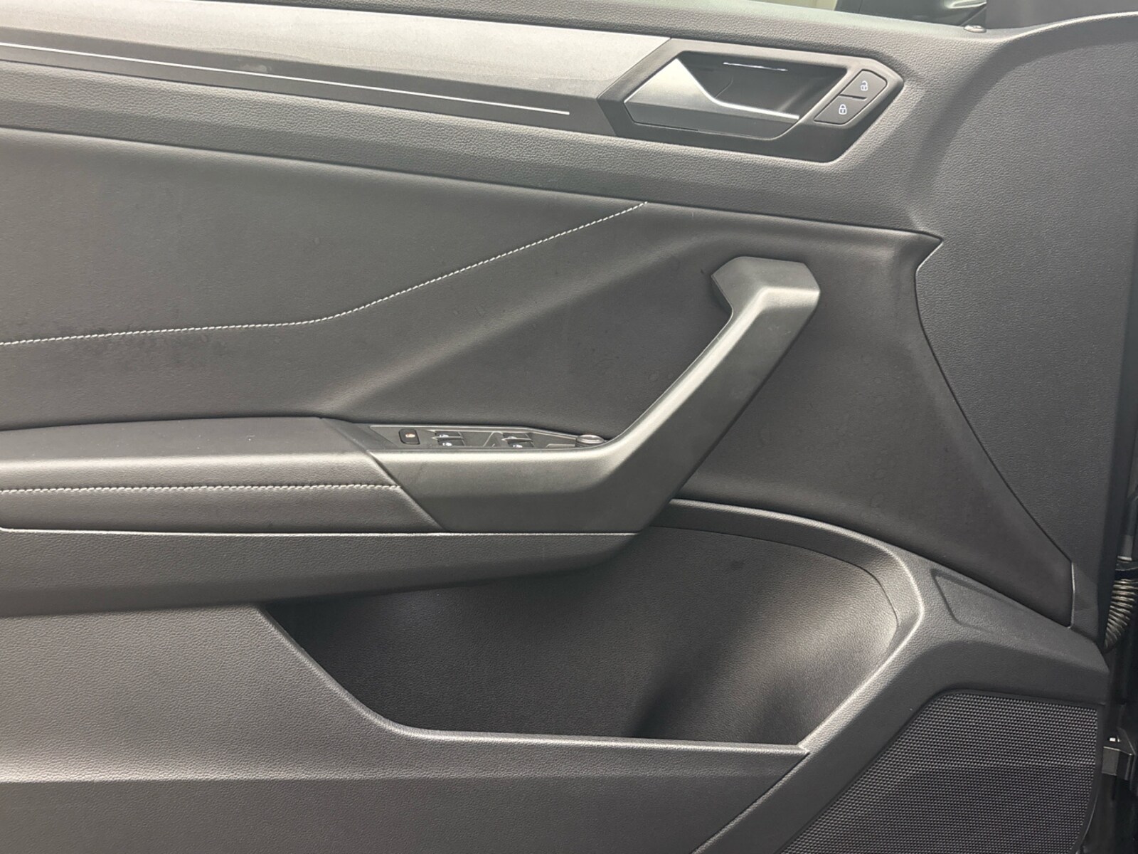 Volkswagen T-Roc – Bild 12