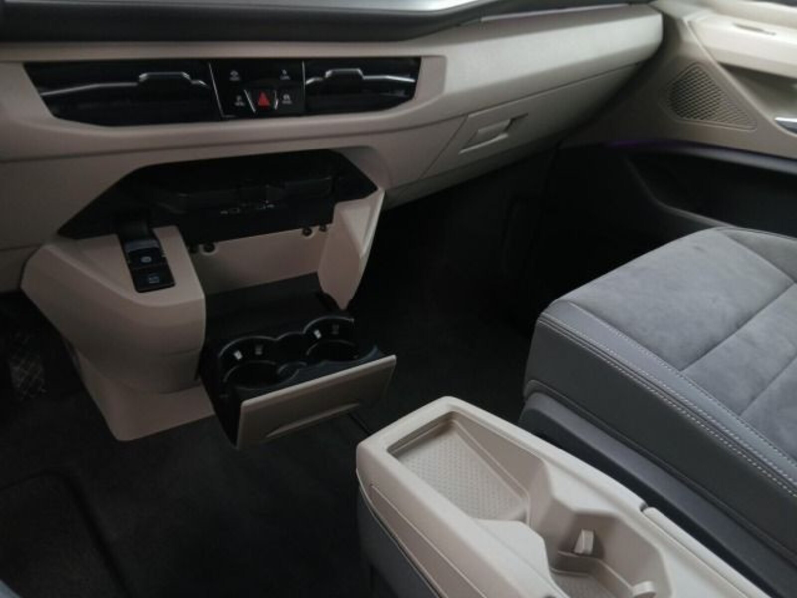 Volkswagen Multivan Langversion – Bild 19