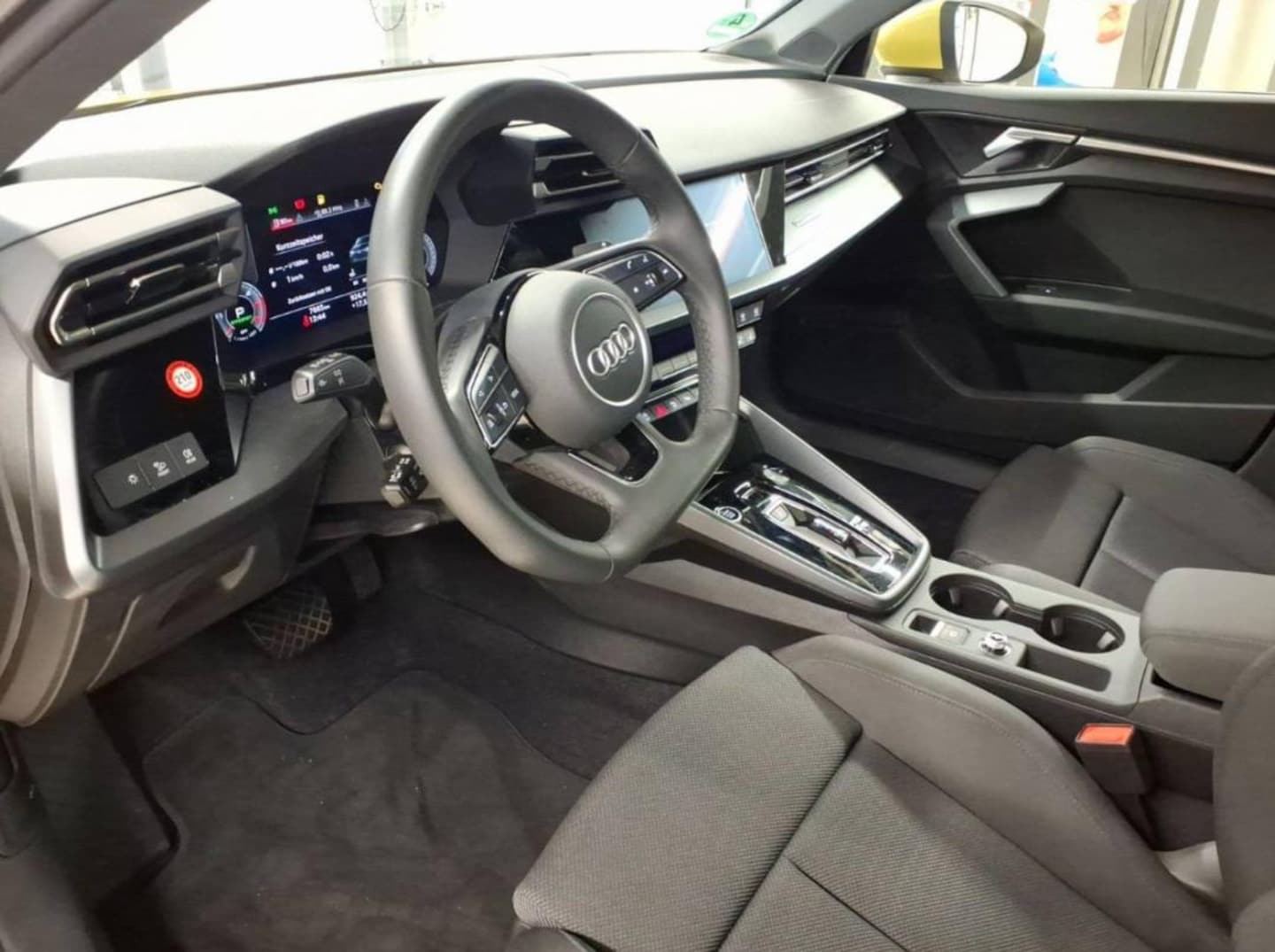 Bild über Audi A3 allstreet TDI S tronic - für weitere Informationen kontaktieren Sie den Audi Partner