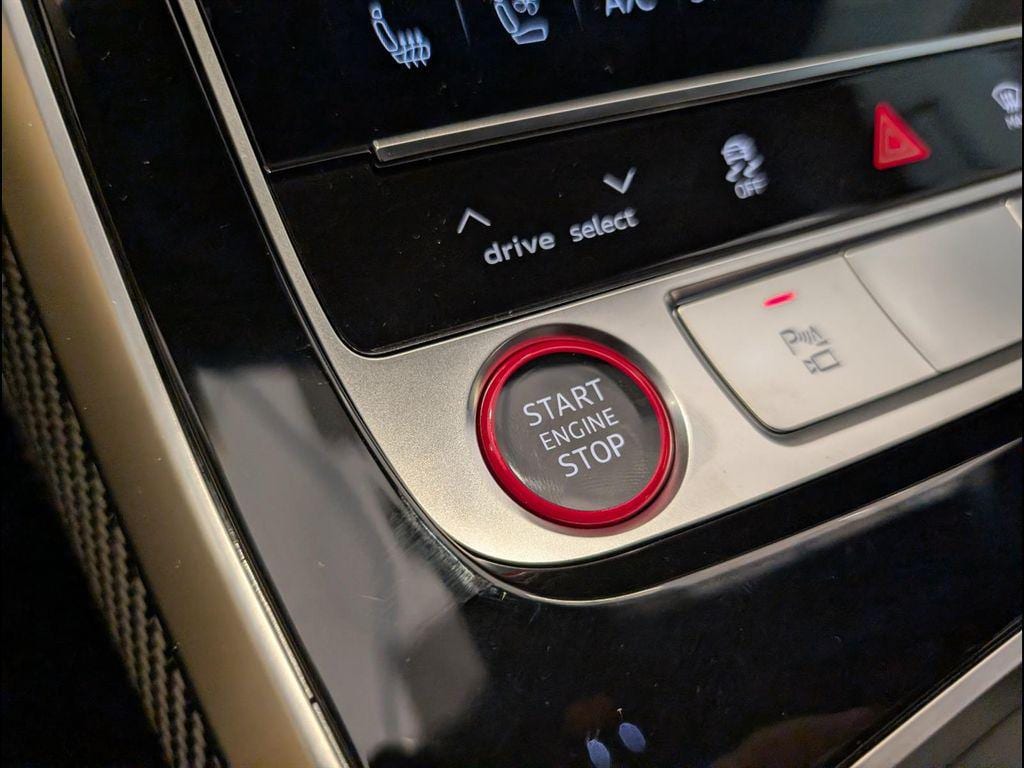 2026 Audi SQ7 Premium Plus - Photo 13