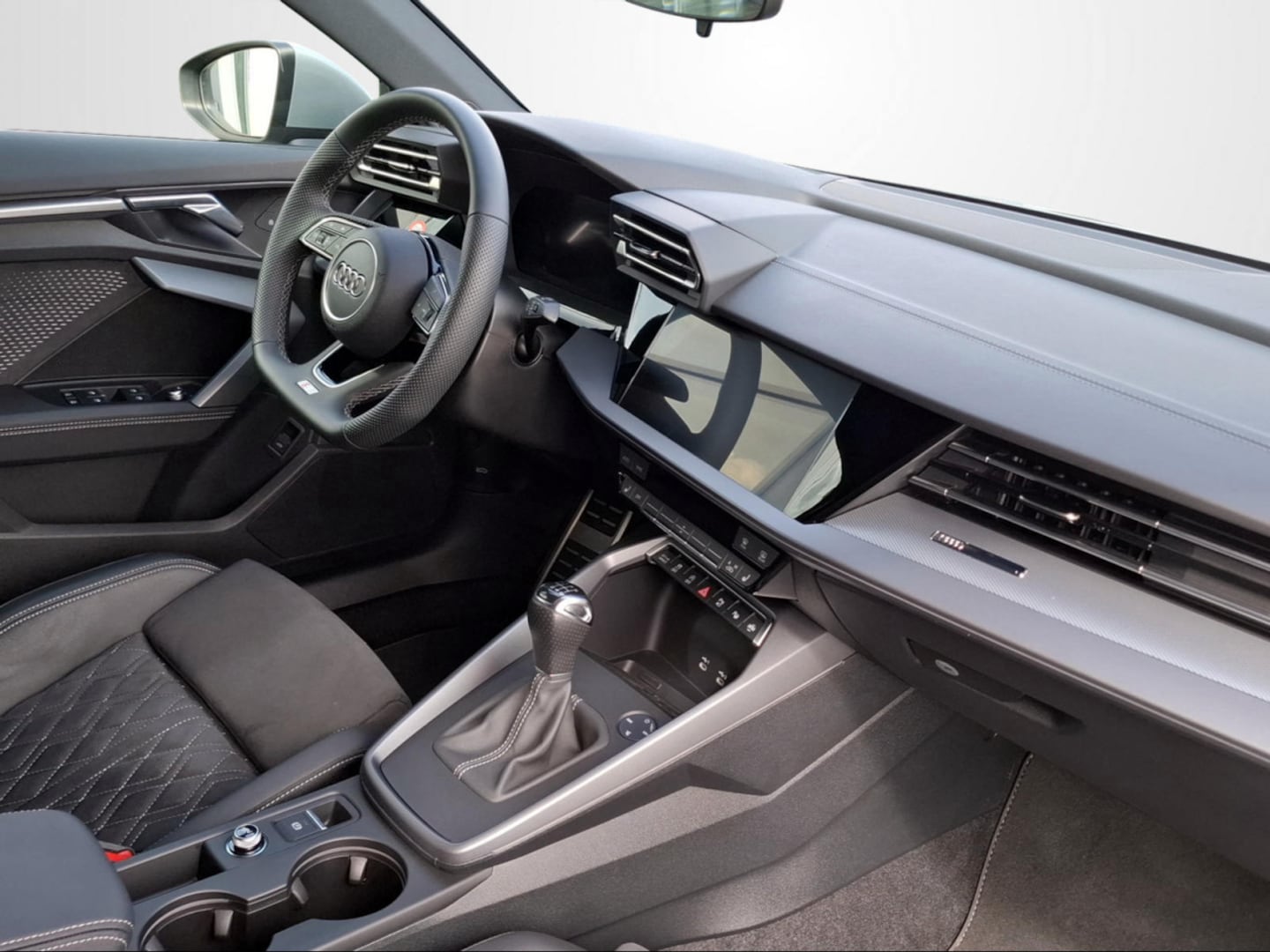 Bild über Audi A3 Limousine TFSI Schaltgetriebe - für weitere Informationen kontaktieren Sie den Audi Partner