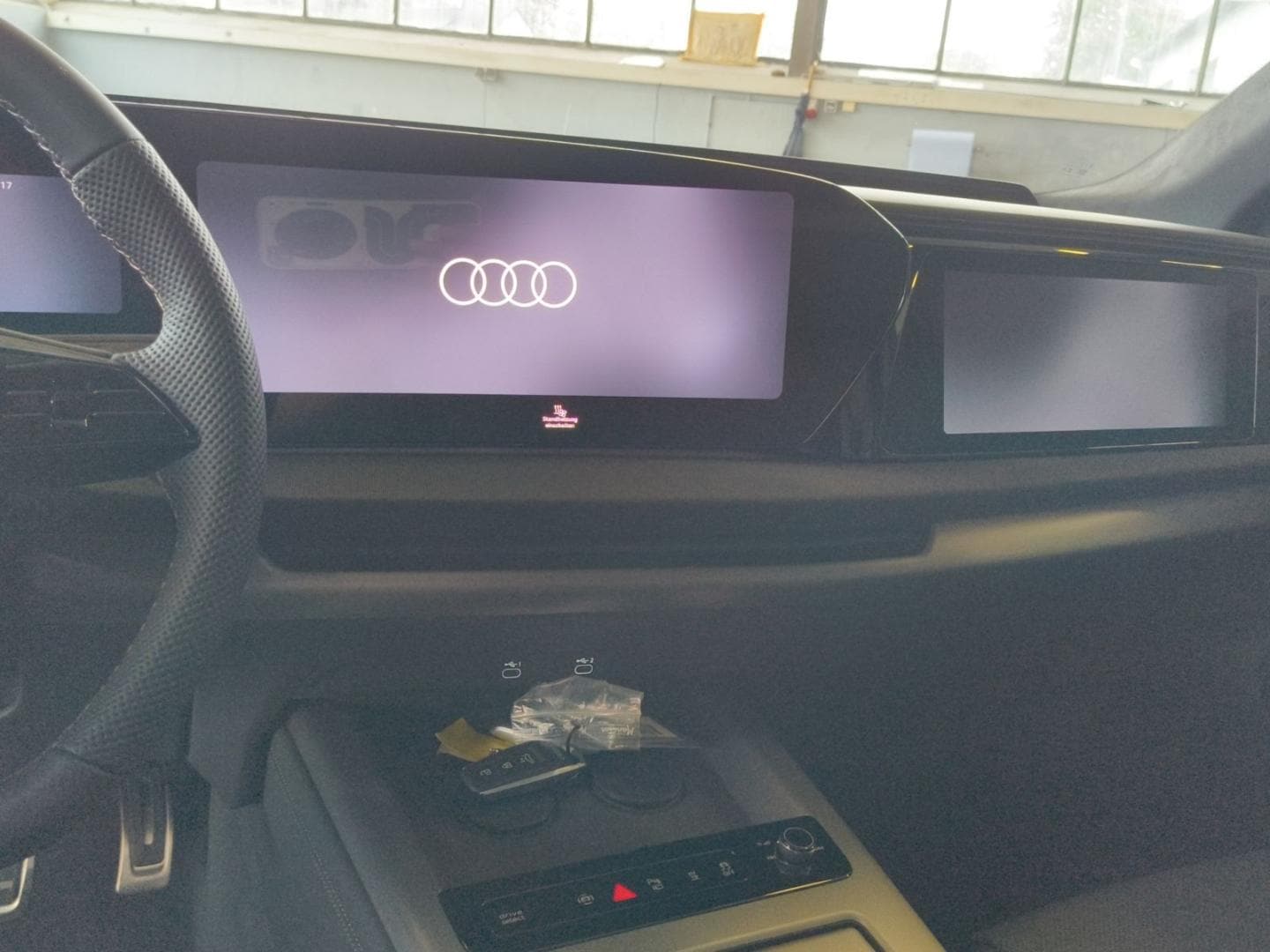 Bild über Audi Q7 SUV TDI quattro 220 kW tiptronic - für weitere Informationen kontaktieren Sie den Audi Partner