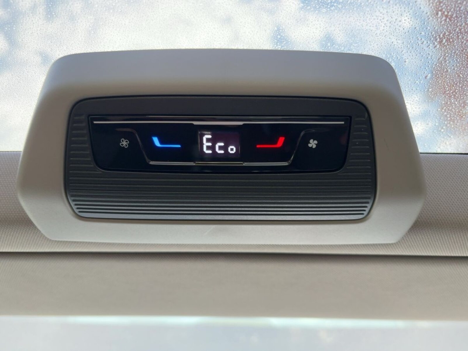 Volkswagen Multivan – Bild 18