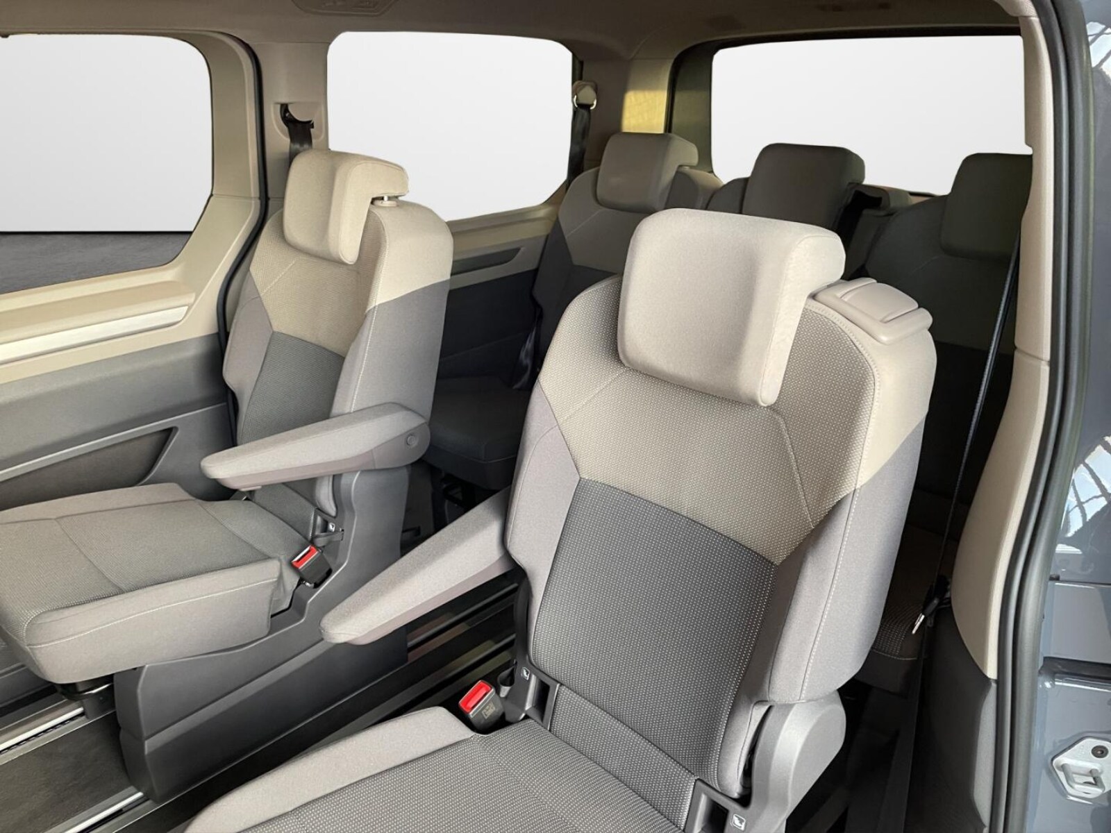 Volkswagen Multivan Langversion – Bild 12