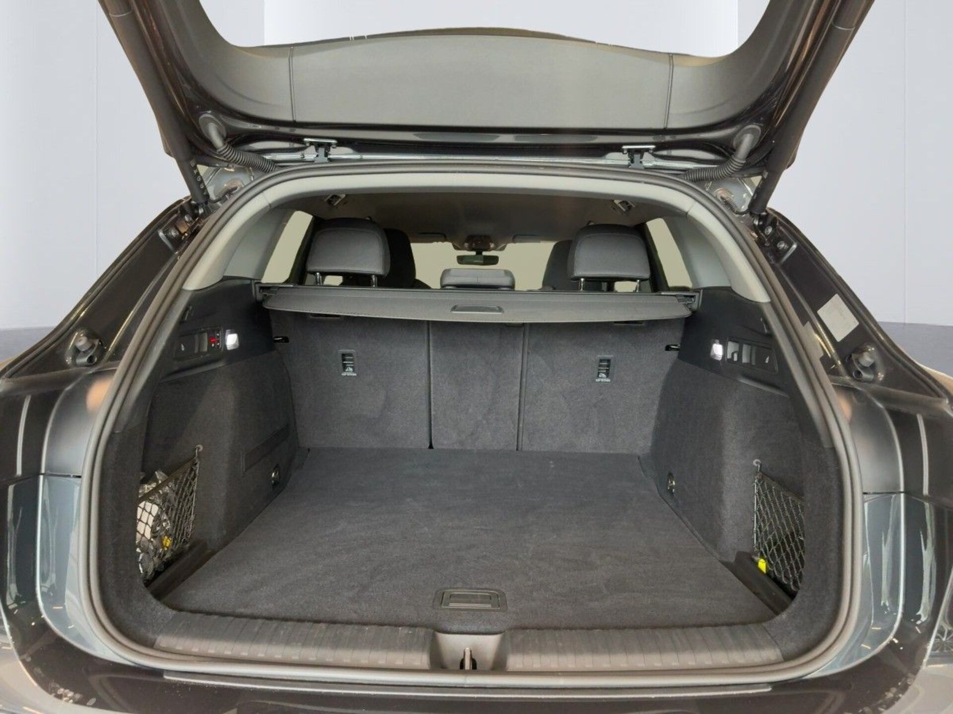 Audi Q6 SUV e-tron