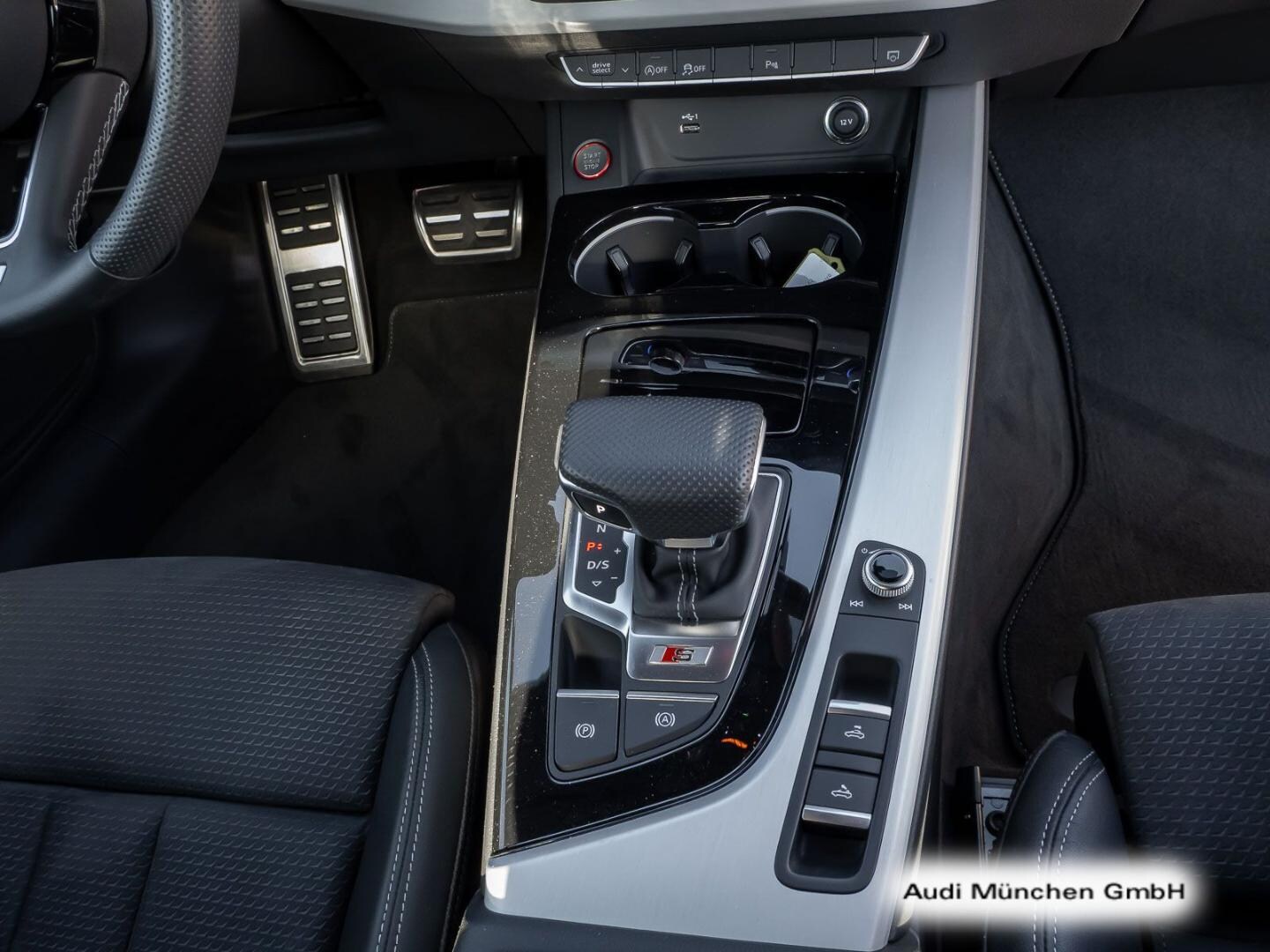 Bild über Audi S5 Cabriolet TFSI quattro tiptronic - für weitere Informationen kontaktieren Sie den Audi Partner