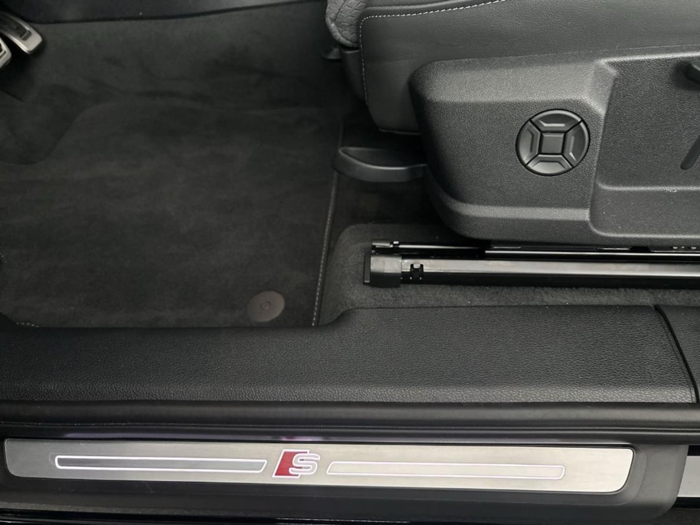 Bild über Audi Q3 Sportback S line 35 TFSI S tronic - für weitere Informationen kontaktieren Sie den Audi Partner