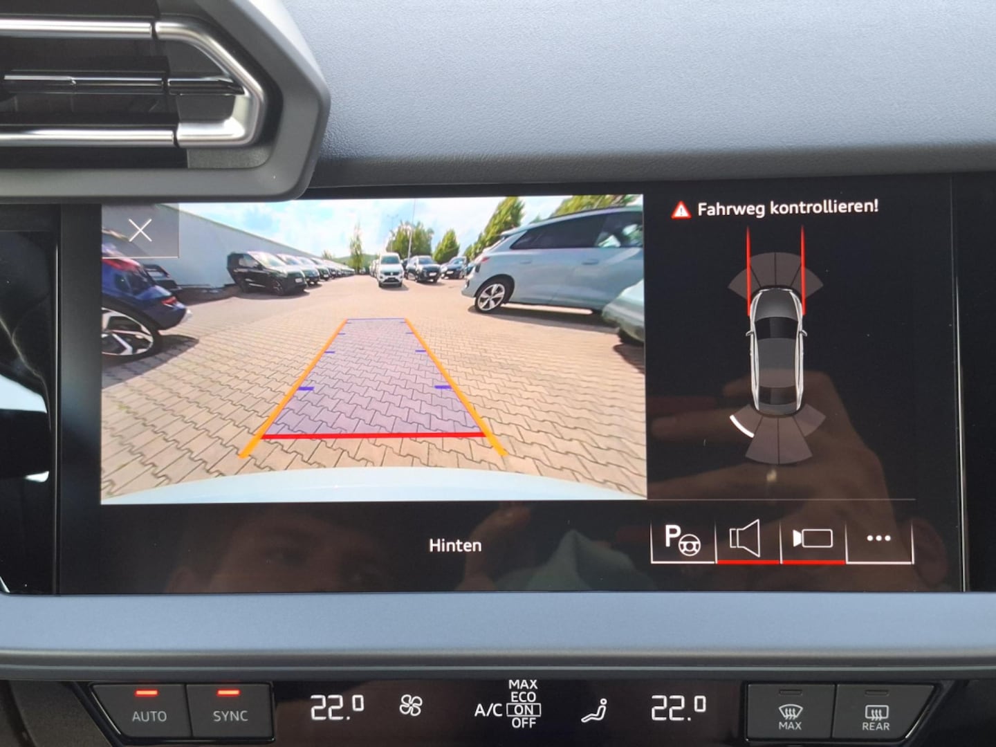 Bild über Audi A3 Limousine TFSI Schaltgetriebe - für weitere Informationen kontaktieren Sie den Audi Partner