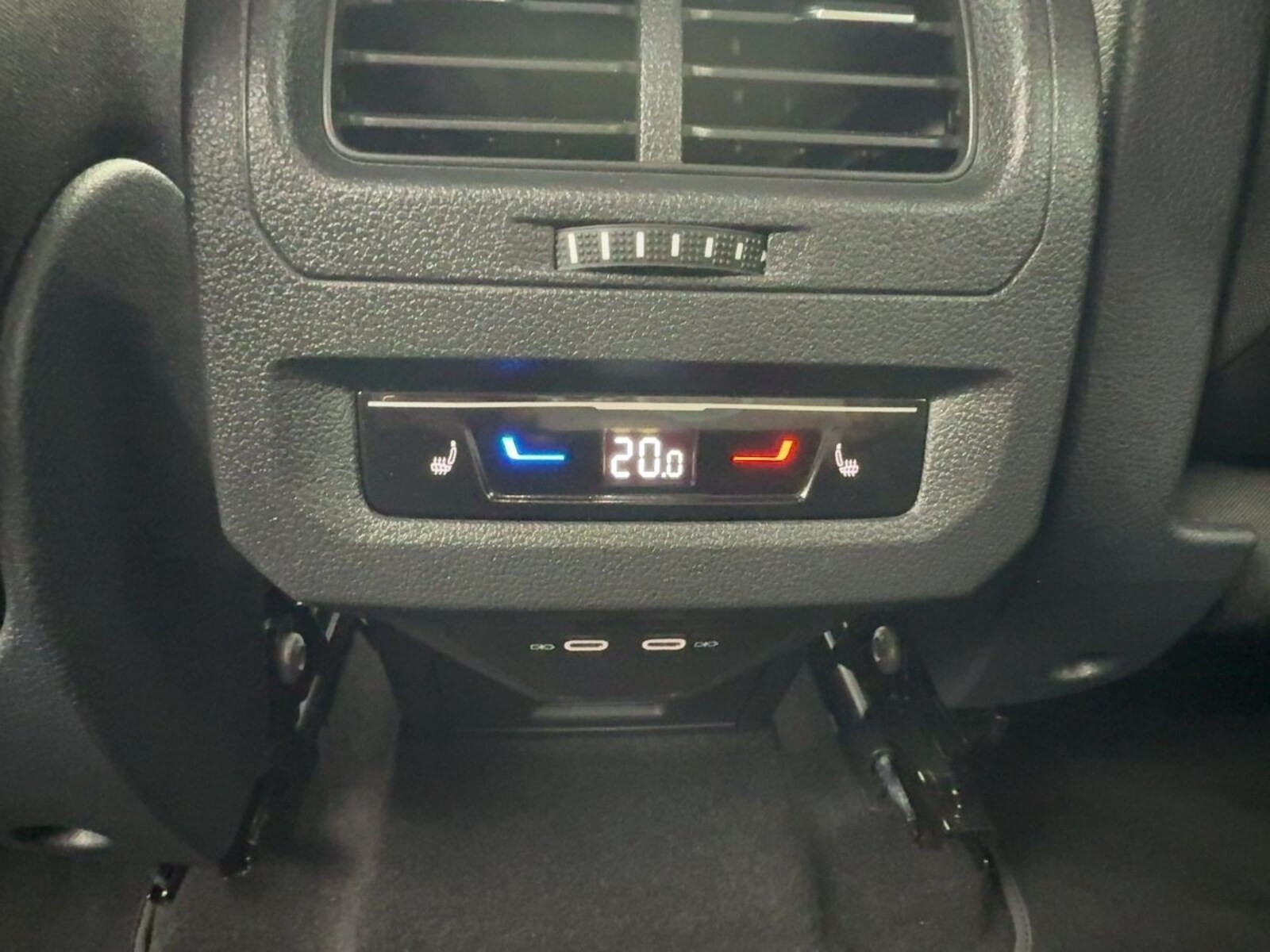 Volkswagen Touran – Bild 17