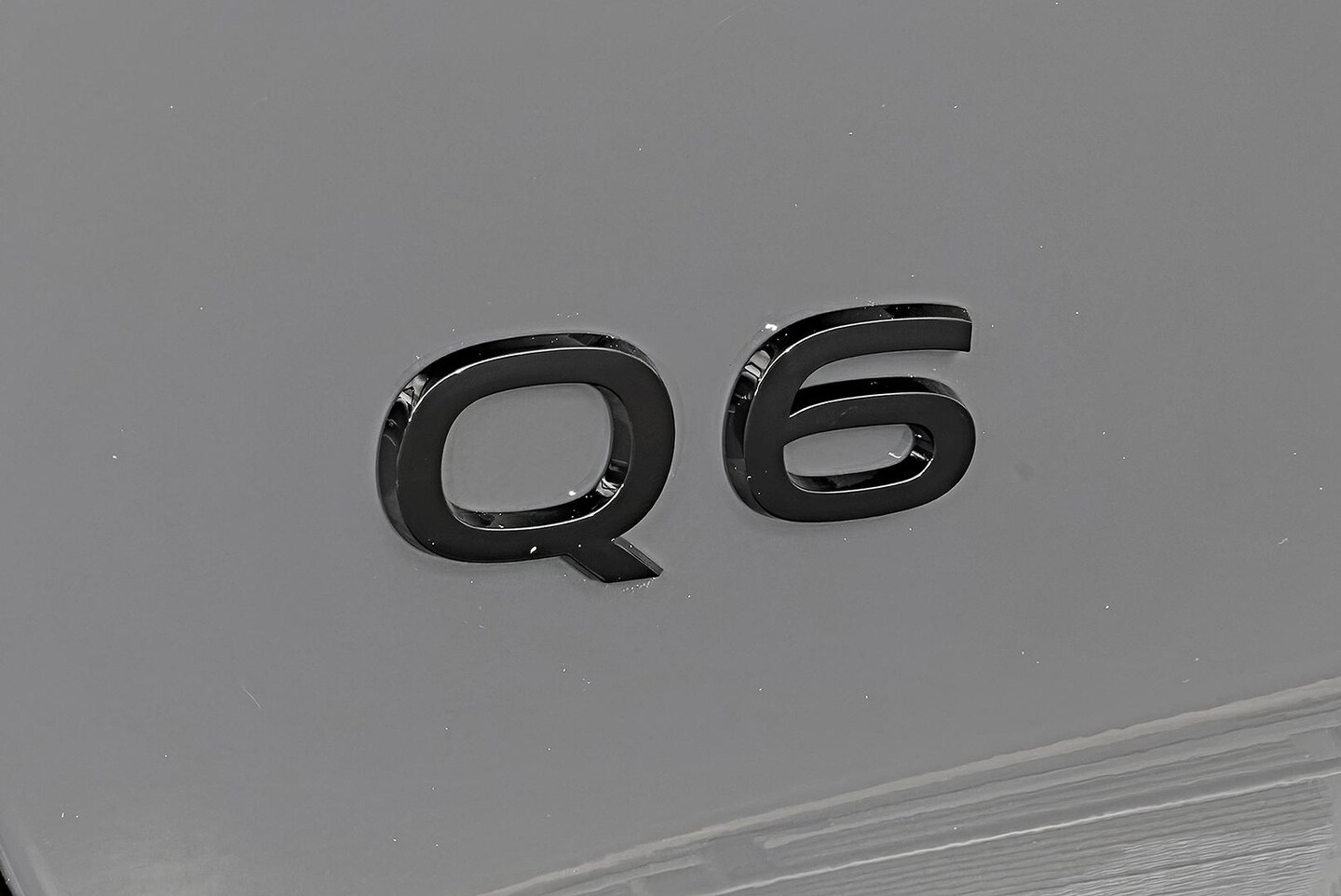Image about Audi Q6 SUV e-tron e-tron quattro