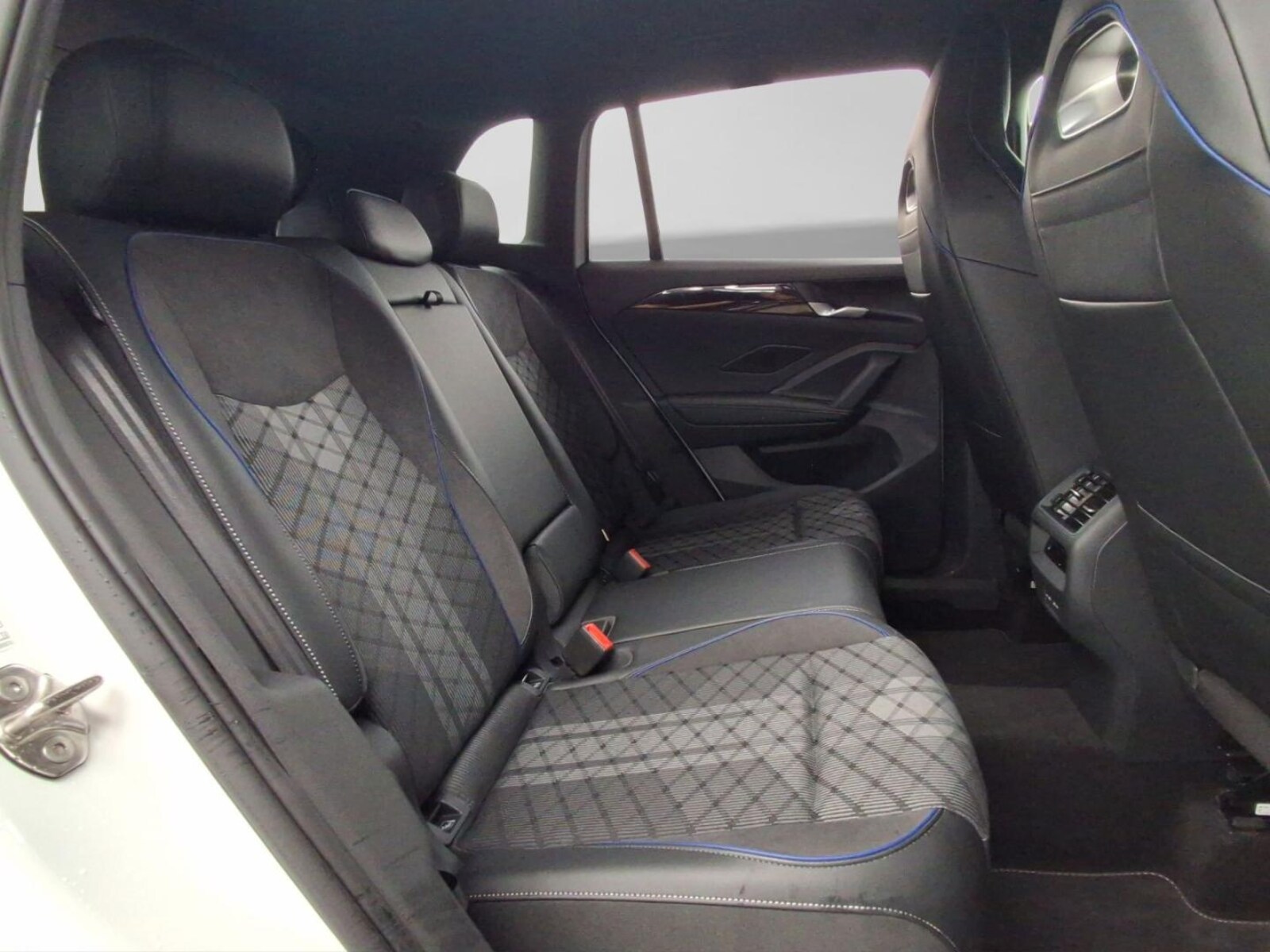 Volkswagen Tiguan – Bild 6