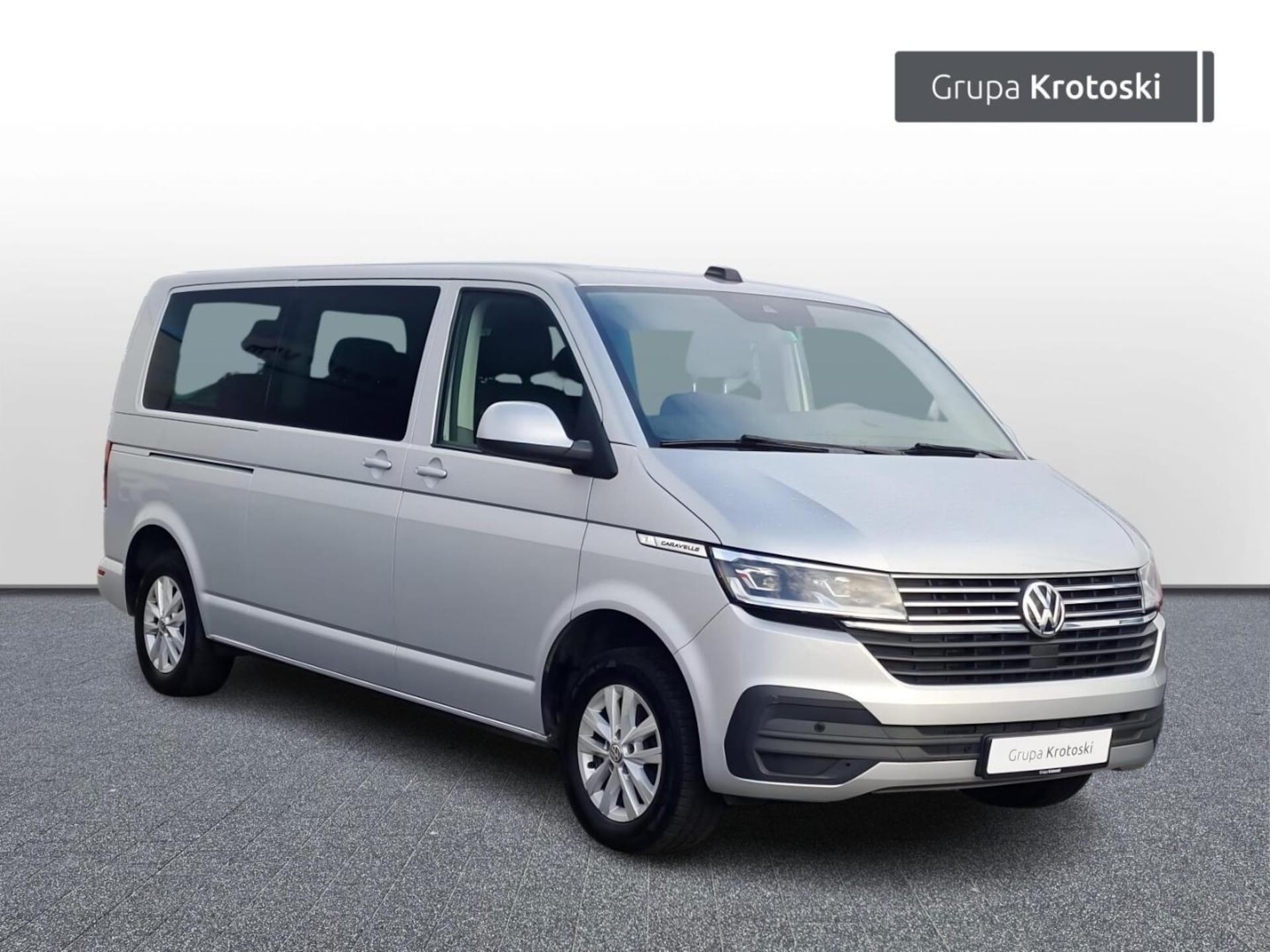 Volkswagen Caravelle 6.1 długi roztaw osi SE