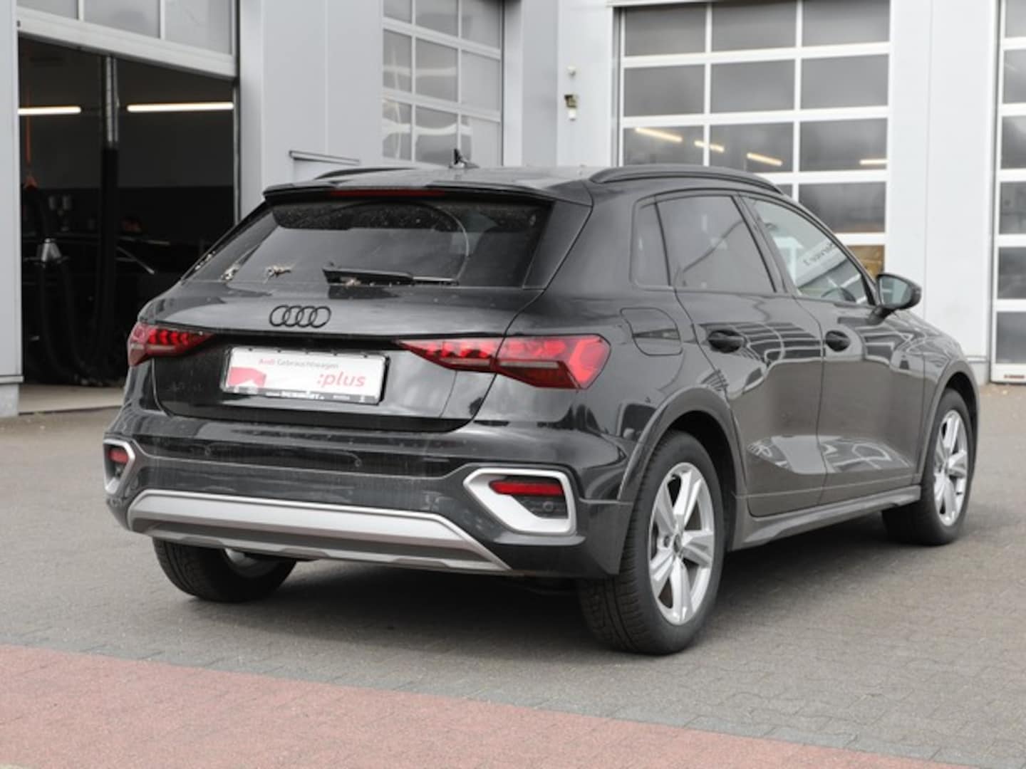 Bild über Audi A3 allstreet TFSI e 40 TFSI e S tronic - für weitere Informationen kontaktieren Sie den Audi Partner