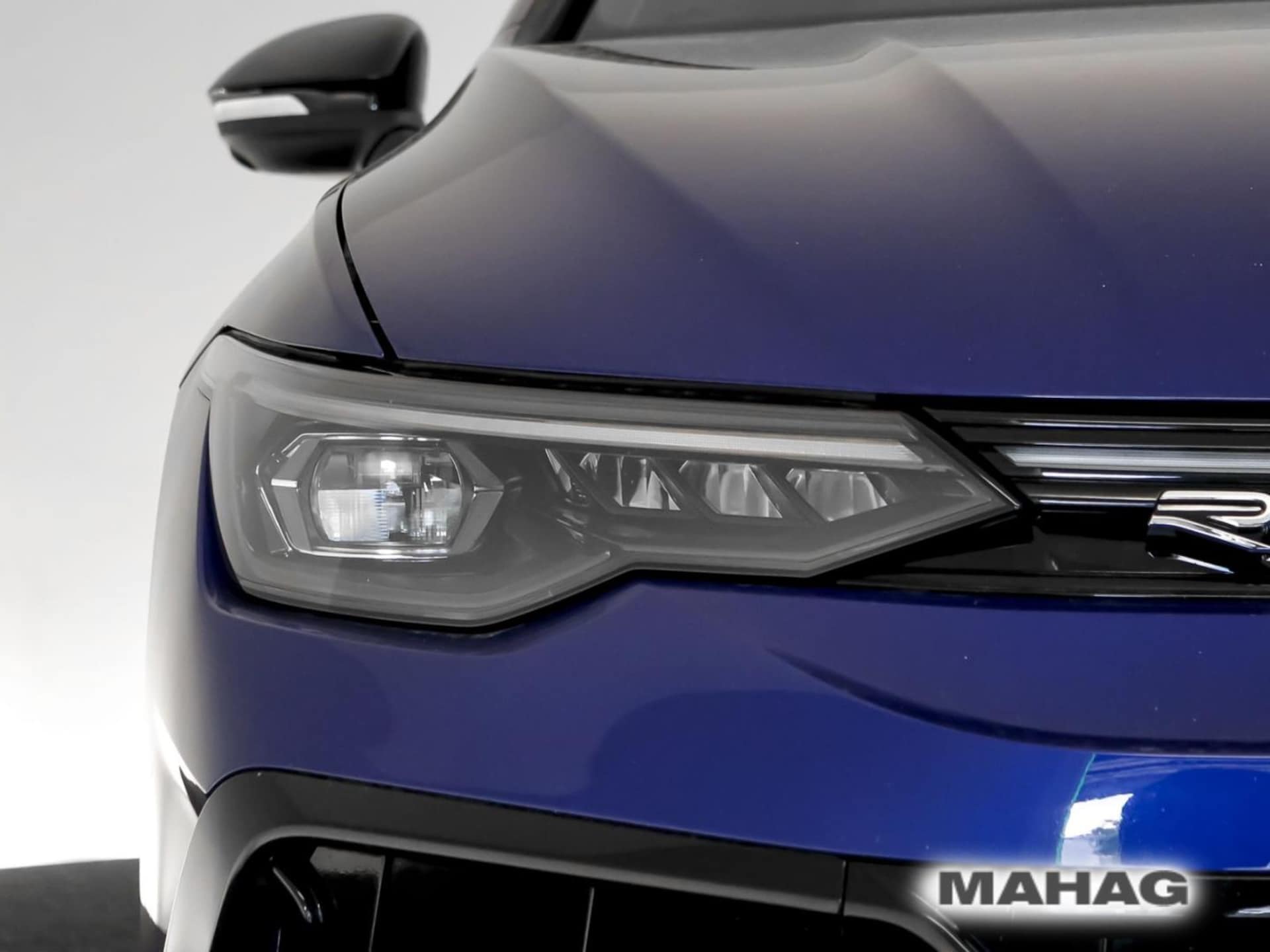 Volkswagen Golf Variant R