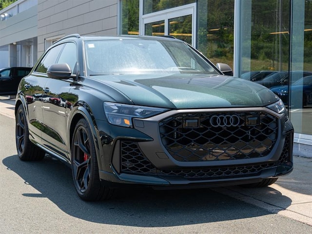 2026 Audi RS Q8 SUV performance