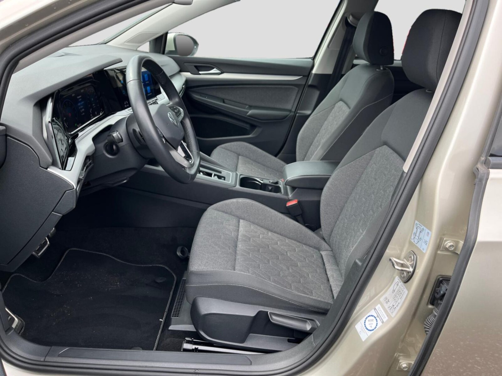 Volkswagen Golf – Bild 8